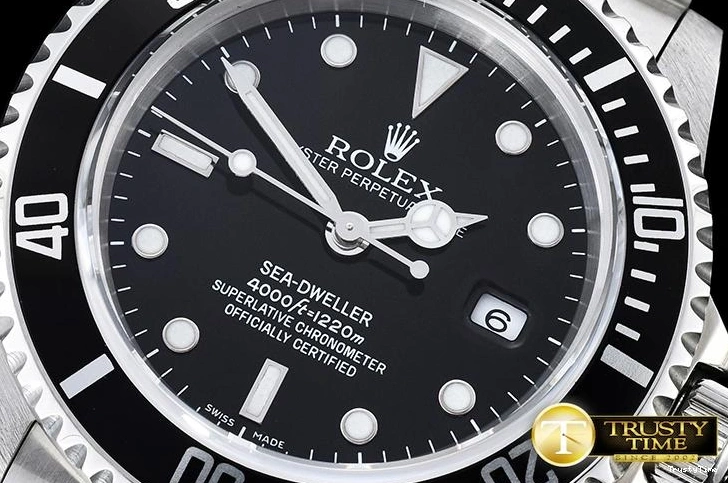 0716 ROLSD061 – SeaDweller UrbanChic 1020